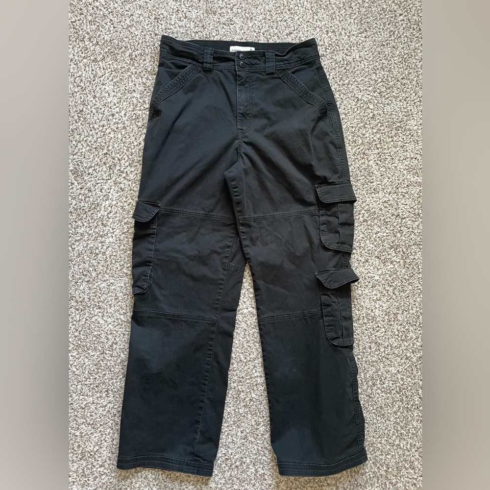 Abercrombie & Fitch Women’s Black Cargo Pants